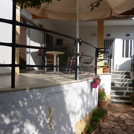 Kostas Apartments & Studios Agios Georgios Pagon Exteriör bild