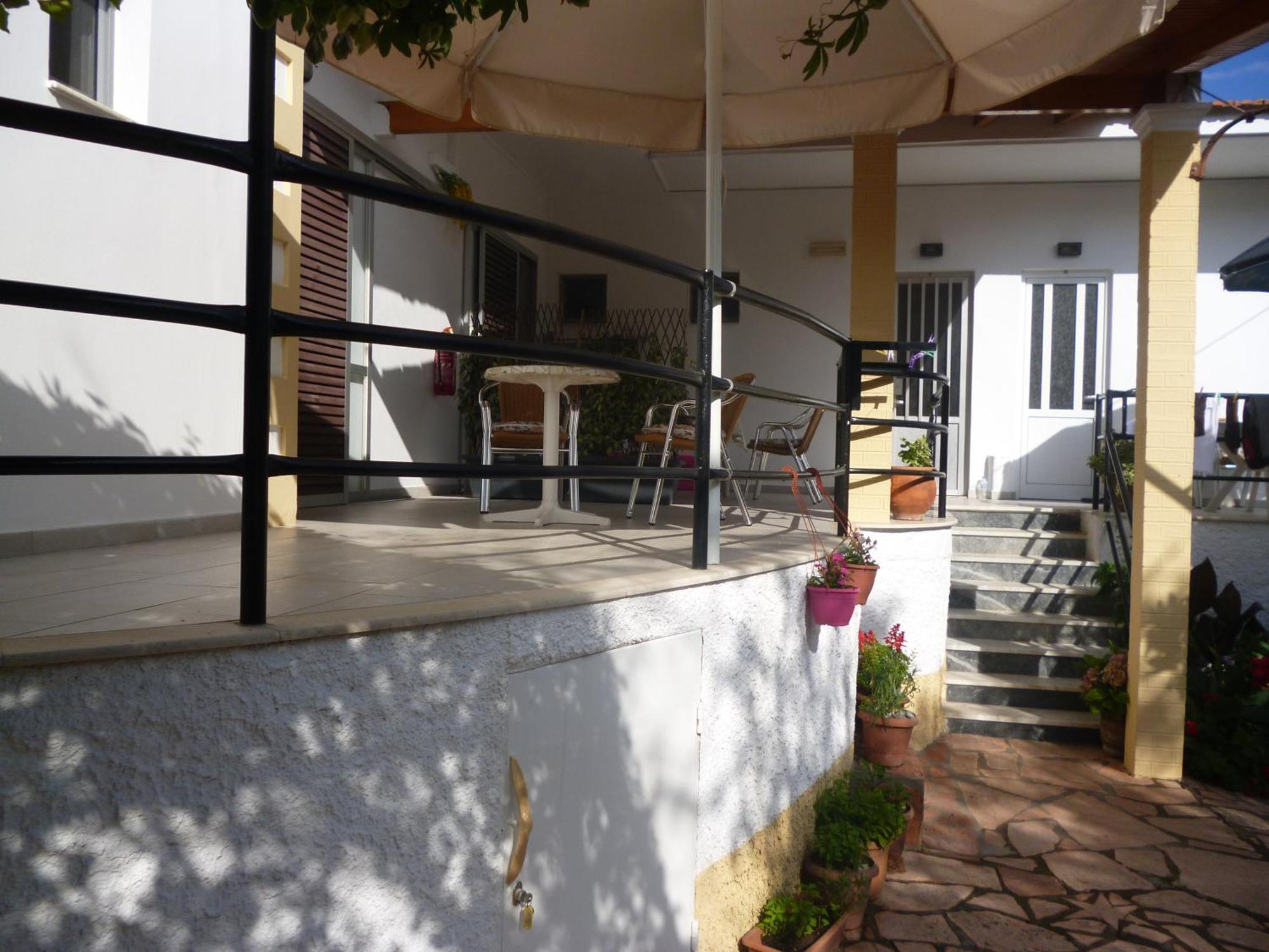 Kostas Apartments & Studios Agios Georgios Pagon Exteriör bild