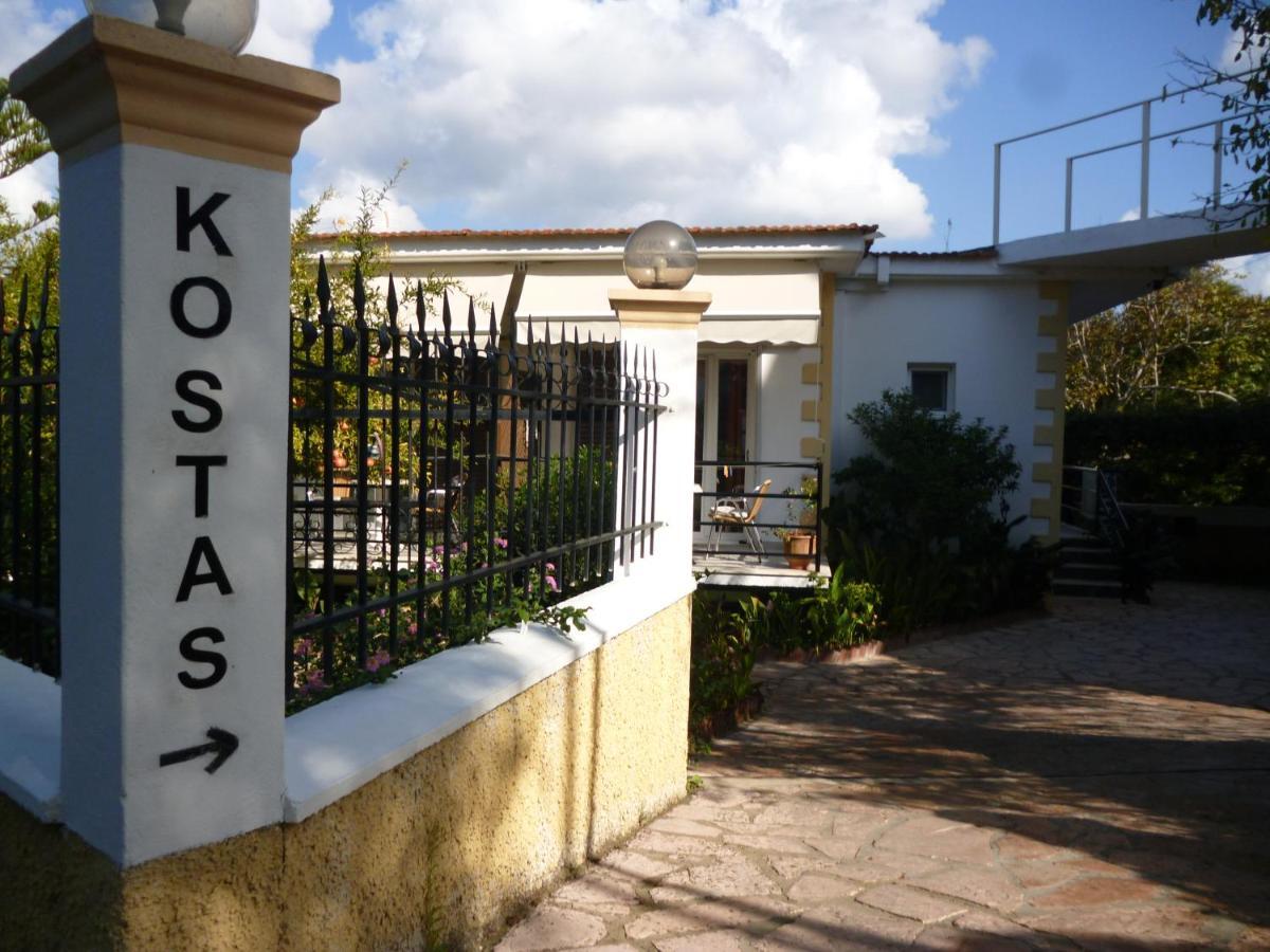Kostas Apartments & Studios Agios Georgios Pagon Exteriör bild