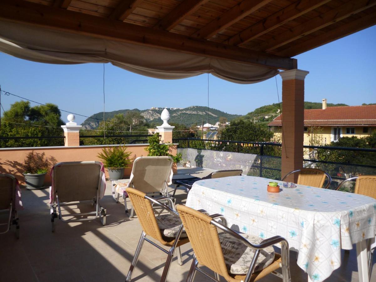 Kostas Apartments & Studios Agios Georgios Pagon Exteriör bild