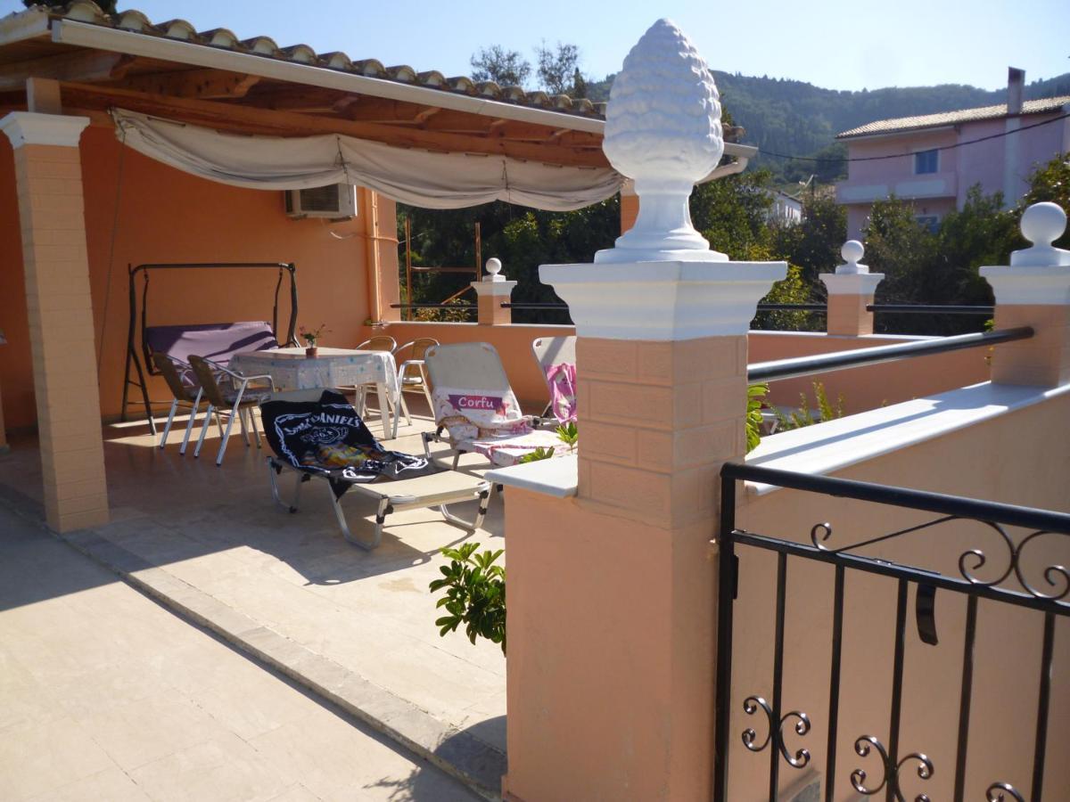 Kostas Apartments & Studios Agios Georgios Pagon Exteriör bild