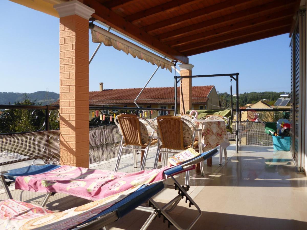 Kostas Apartments & Studios Agios Georgios Pagon Exteriör bild