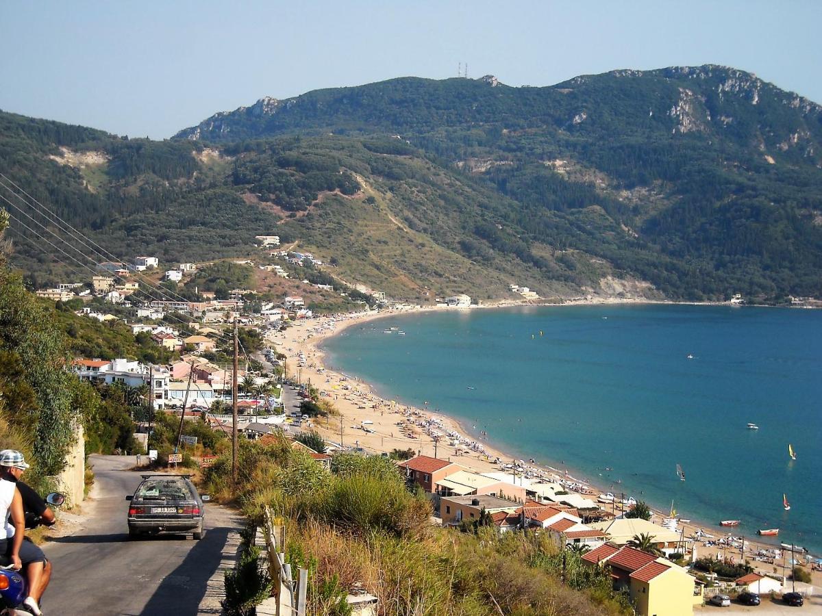 Kostas Apartments & Studios Agios Georgios Pagon Exteriör bild